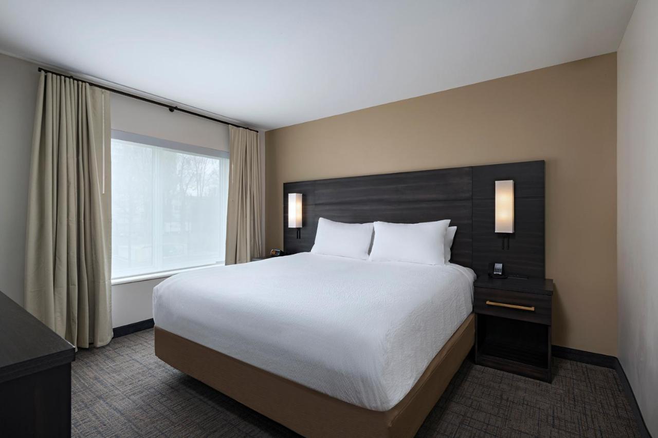 Residence Inn New Brunswick Tower Center Blvd. East Brunswick Buitenkant foto